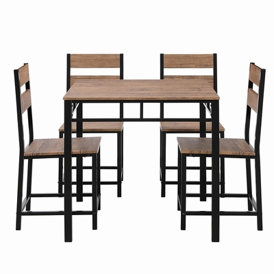 O PVC revestiu as cadeiras de jantar modernas ajustadas da tabela quadrada de 4 cozinhas