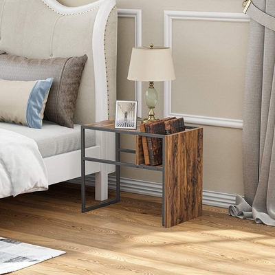 C deu forma à tabela de cabeceira reversível Nightstand da madeira do abeto do quadro do metal com prateleira